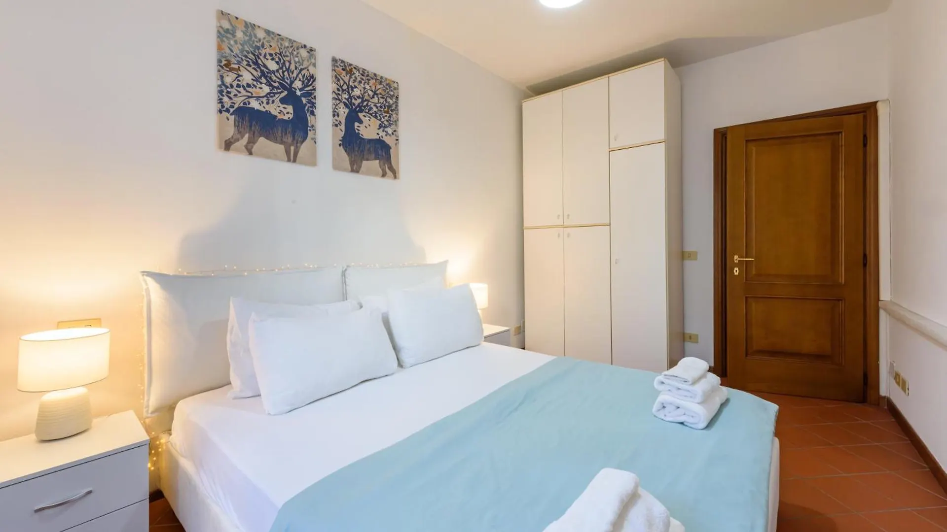 Apartment Heart Of Lucca Style Whitin The Walls Italy